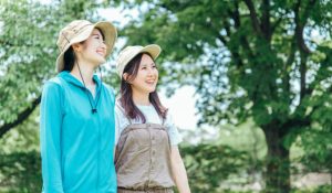 山登りする人たち
